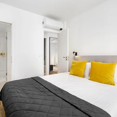 Whome Carriao 31 Urban Oasis In Premium Location W/ac *