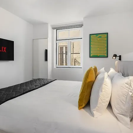 Urban Oasis In Premium Location With Ac Appartement