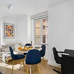Urban Oasis In Premium Location With Ac * Lissabon
