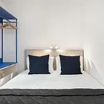 Апартаменты Urban Oasis In Premium Location With Ac Лиссабон