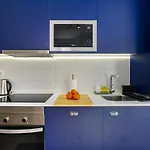 Apartment Urban Oasis In Premium Location With Ac *