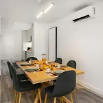 Urban Oasis In Premium Location With Ac Апартаменты *