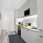 Apartment Urban Oasis In Premium Location With Ac Lissabon