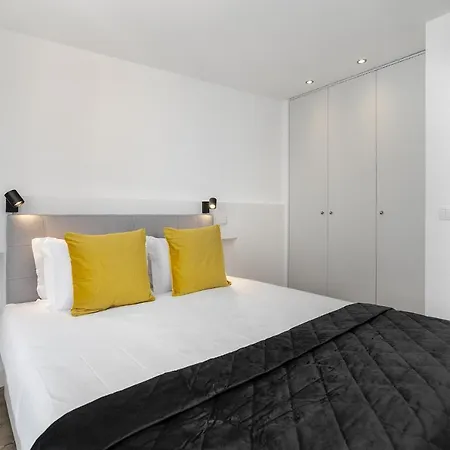 Urban Oasis In Premium Location With Ac Lisboa
