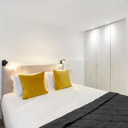 Διαμέρισμα Whome Carriao 31 Urban Oasis In Premium Location W/ac *